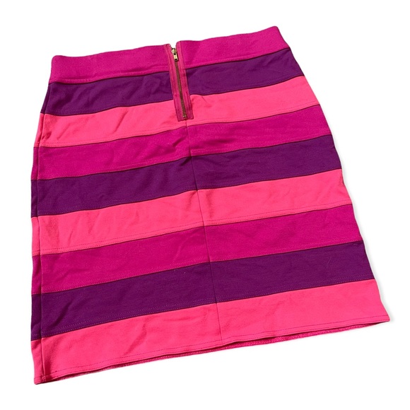 Lily Pulitzer skirt size medium - Picture 2 of 3